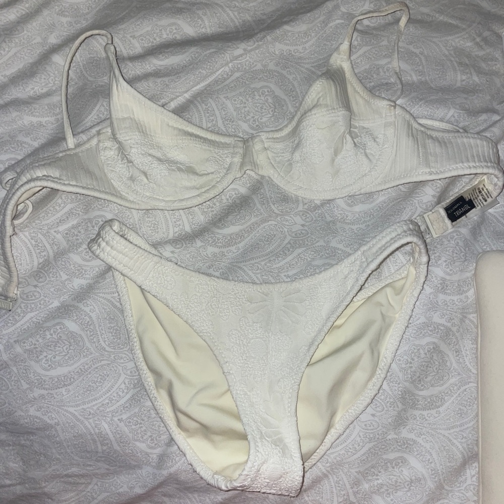 triangl bikini!